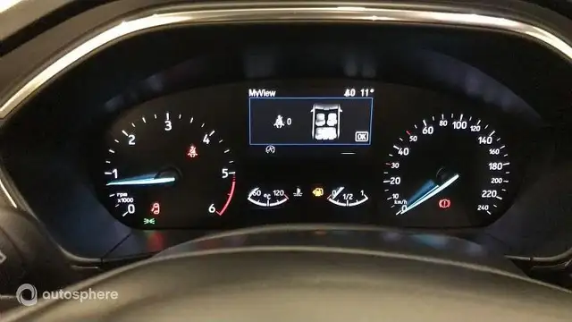 Ford Focus view 9