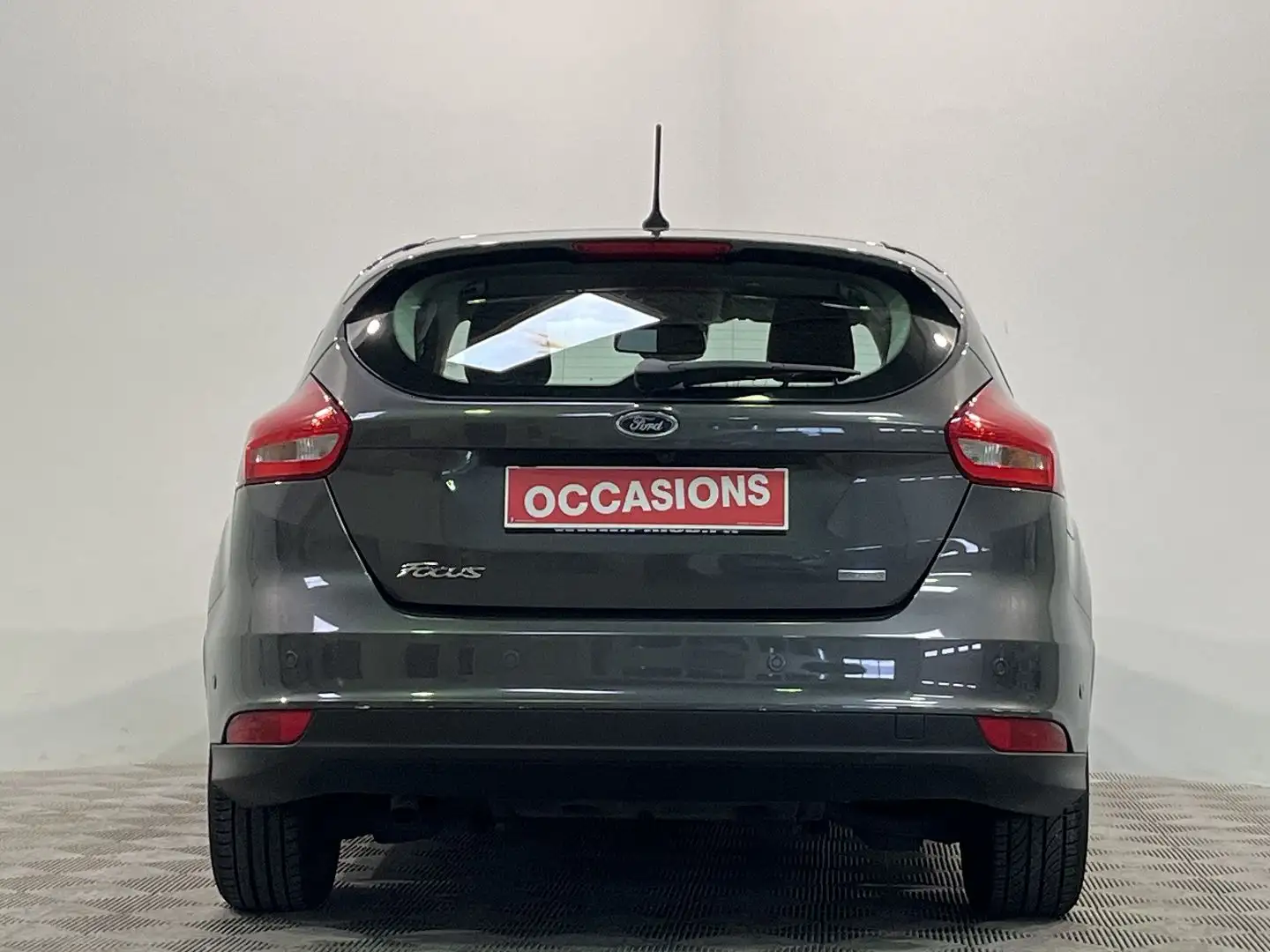 Ford Focus 1.0 ECOBOOST 125CH STOP\u0026START TITANIUM BVA6 - 2