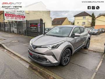 122H DISTINCTIVE 2WD E-CVT