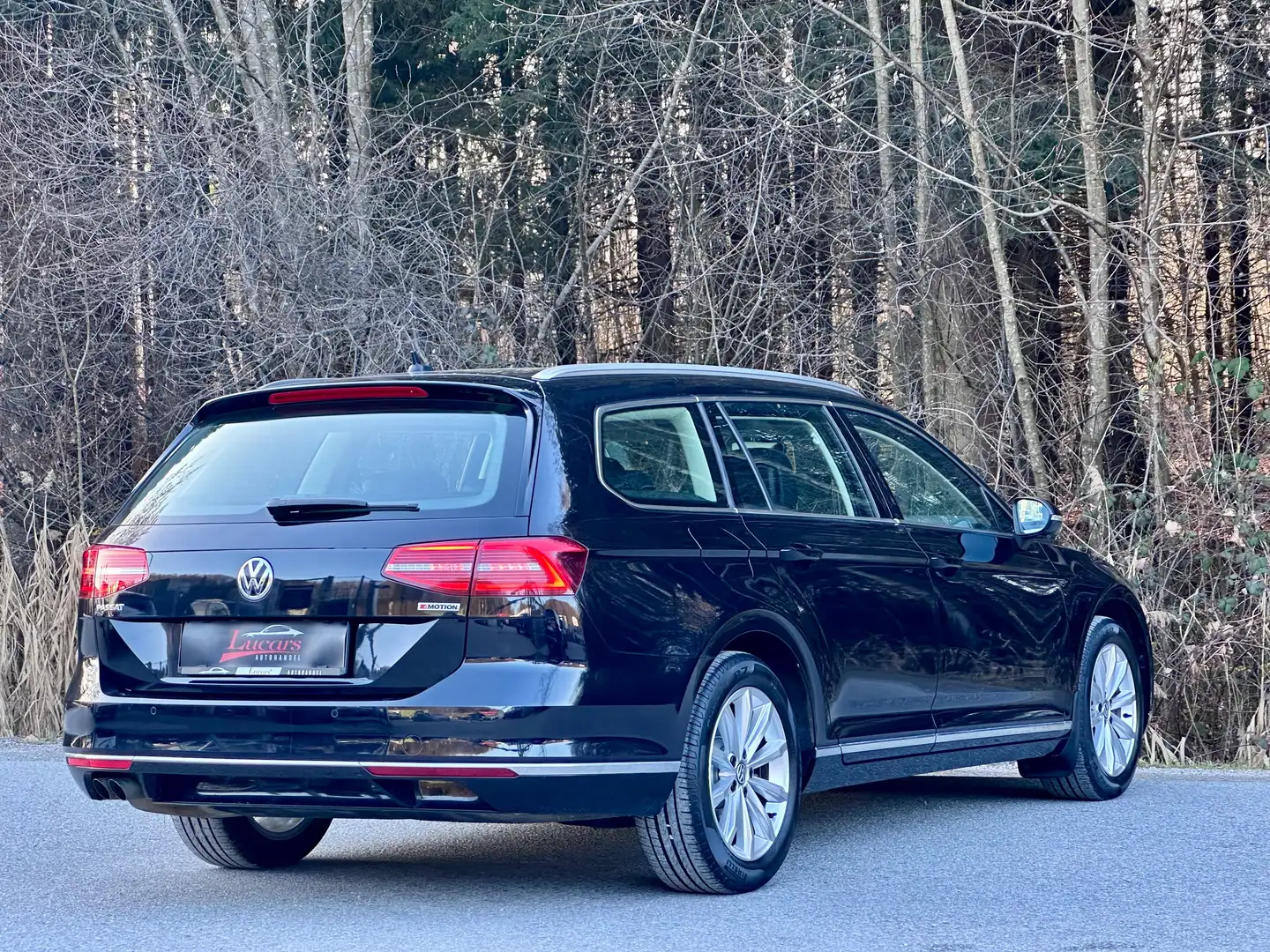 Volkswagen Passat Variant 2.0TDI Highline 4Motion Aut*AHK*ACC*NAVI*LEDER*TOP Schwarz - 2