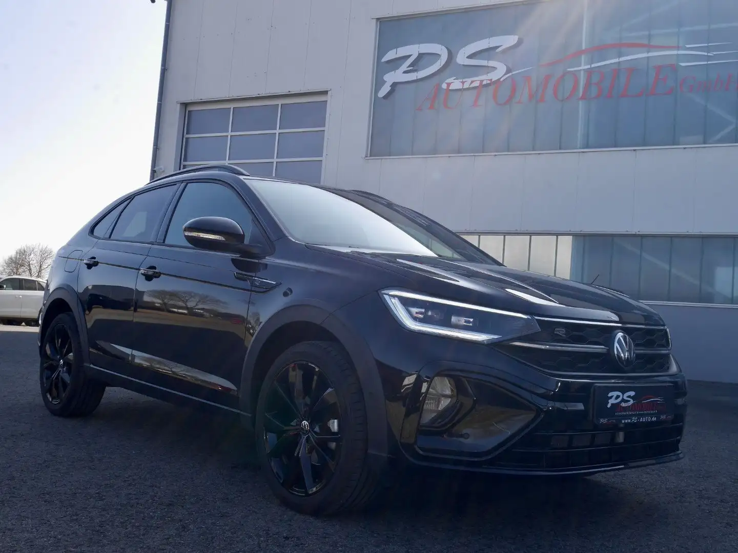 Volkswagen Taigo 1.5 TSI DSG"R-Line Black"AHK+Matrix+Navi Schwarz - 1