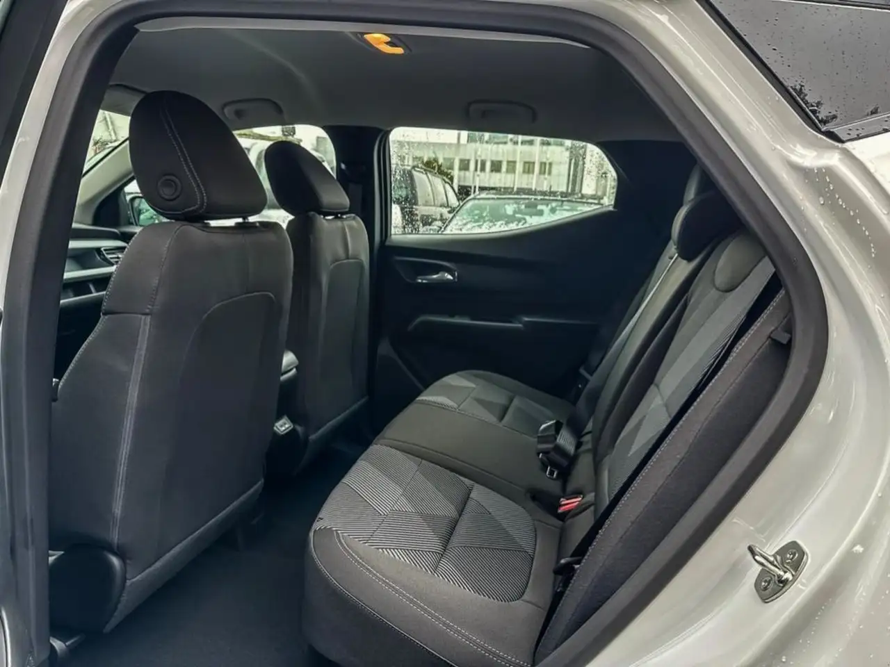 Chevrolet Bolt снимка Chevrolet Bolt