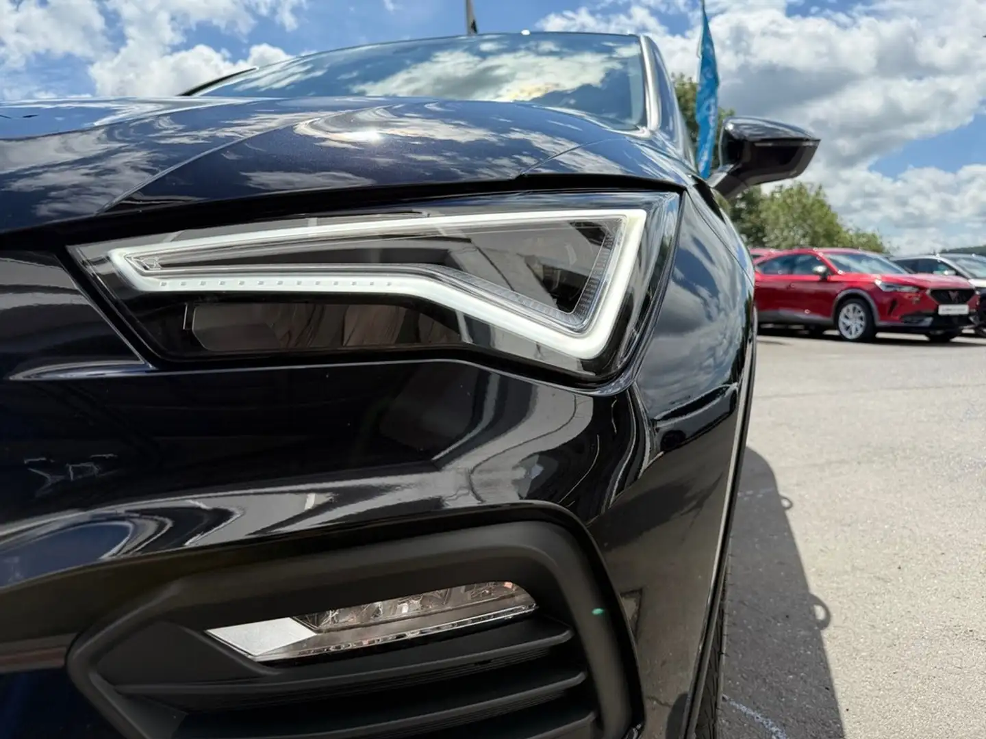SEAT Ateca 1,5 TSI DSG Xperience Schwarz - 2