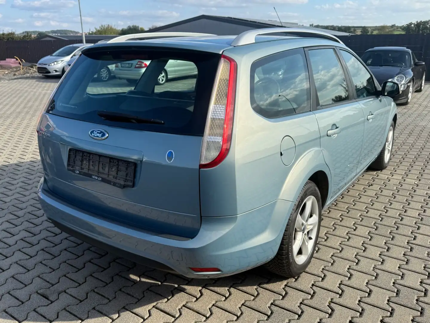 Ford Focus Turnier Style + **Zahnriemen gewechselt** Grau - 2