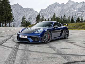 718 Cayman GT4 RS PDK