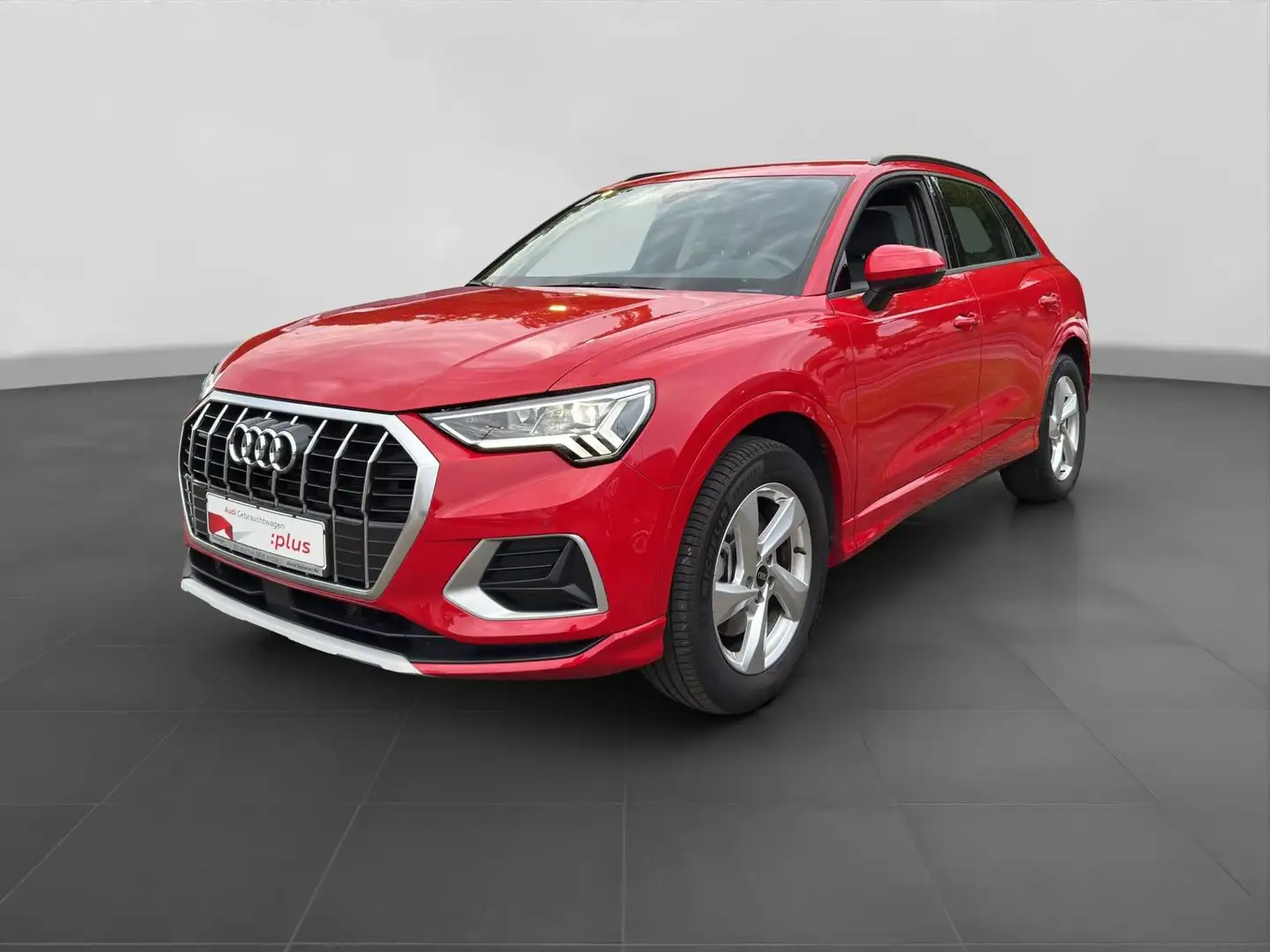 Audi Q3 45 TFSI Q S LINE LEDER eSITZE NAVI+ LED Rot - 2