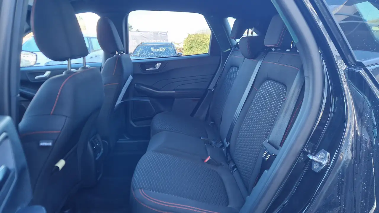 Ford Kuga ST-Line 7