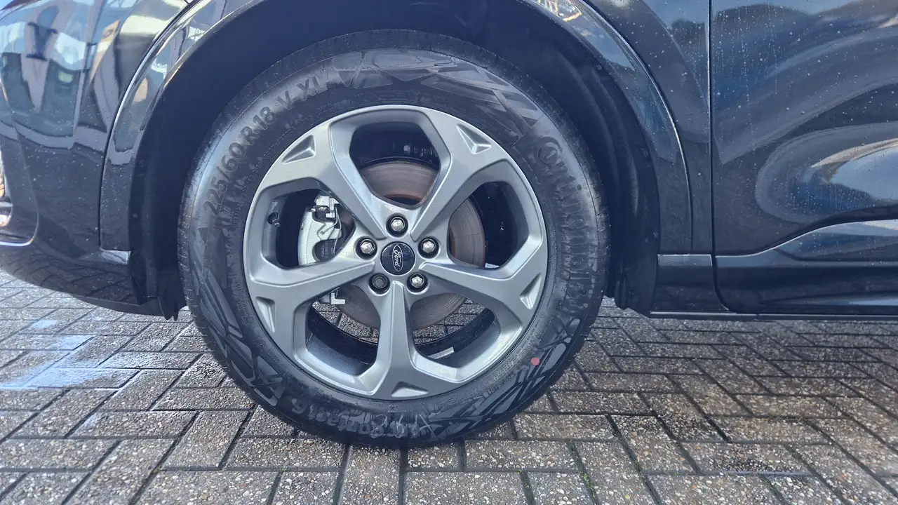 Ford Kuga ST-Line 5