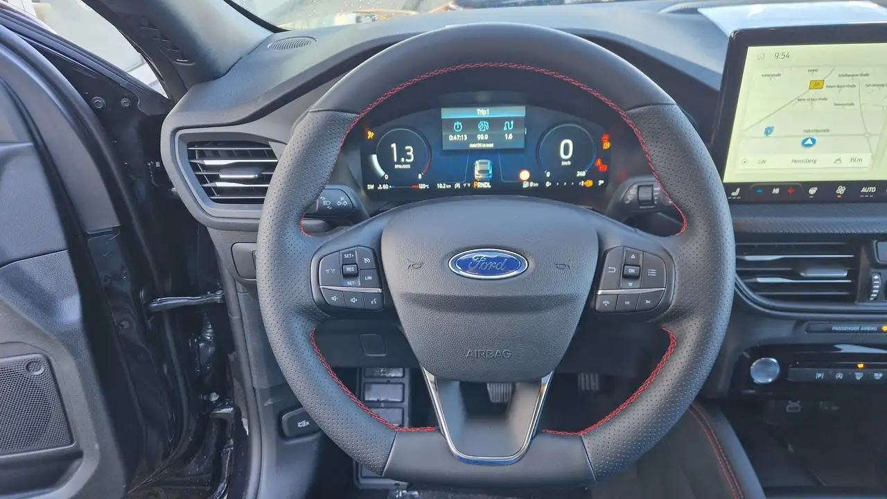 Ford Kuga ST-Line 8