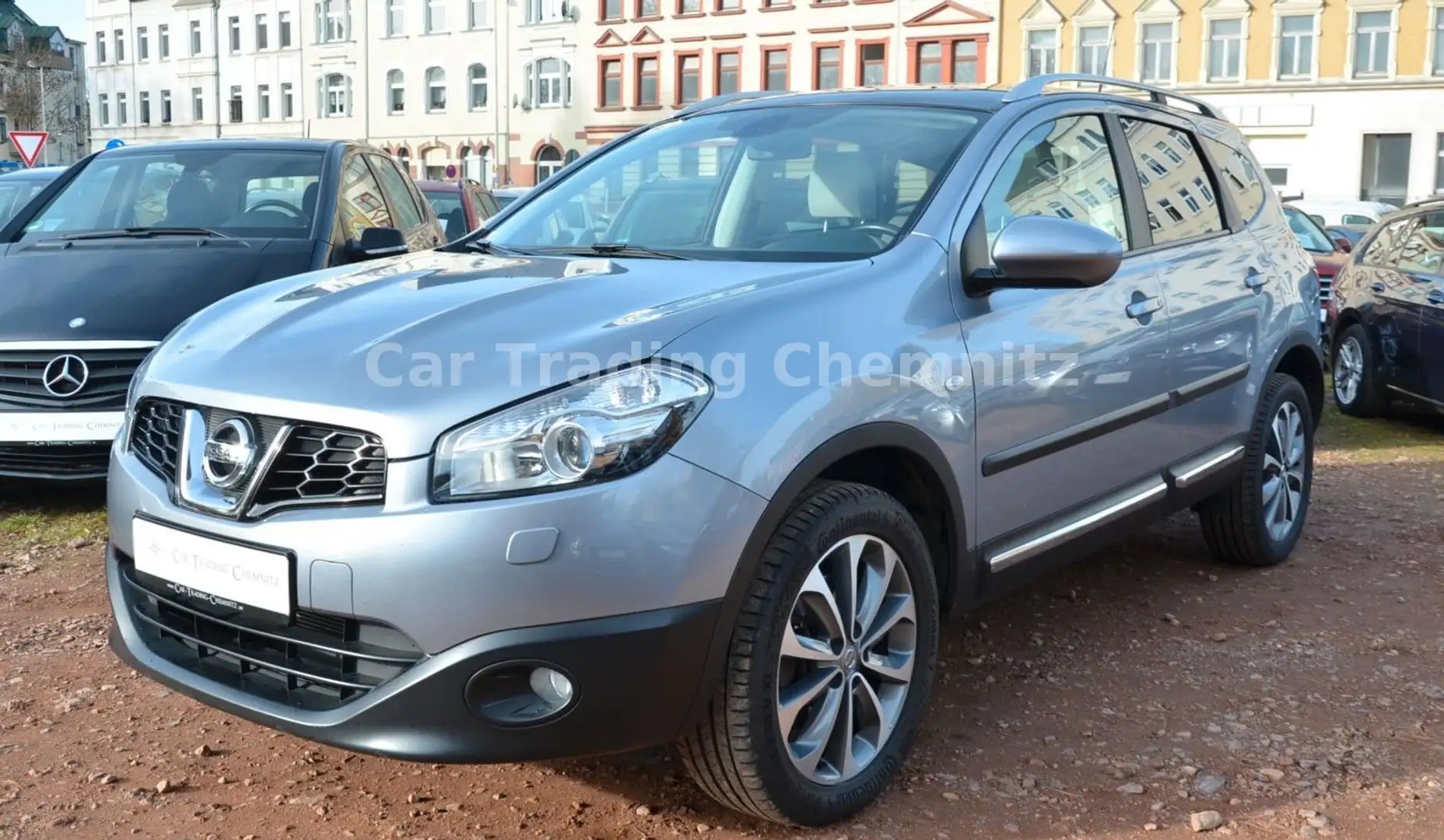 Nissan Qashqai+2 Tekna 4X4 2.0 Navi Leder Xenon 1. Hand Gris - 1