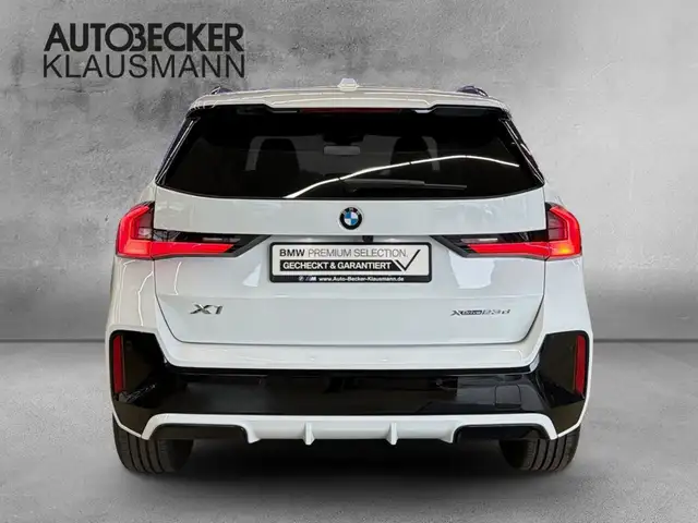 BMW X1 view 6