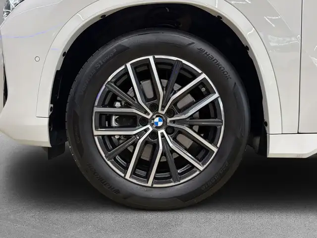 BMW X1 view 7