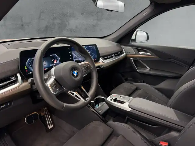 BMW X1 view 9