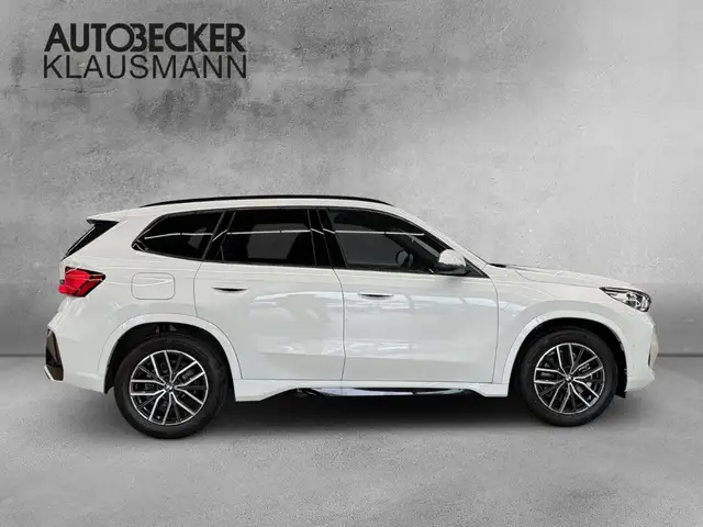 BMW X1 view 4