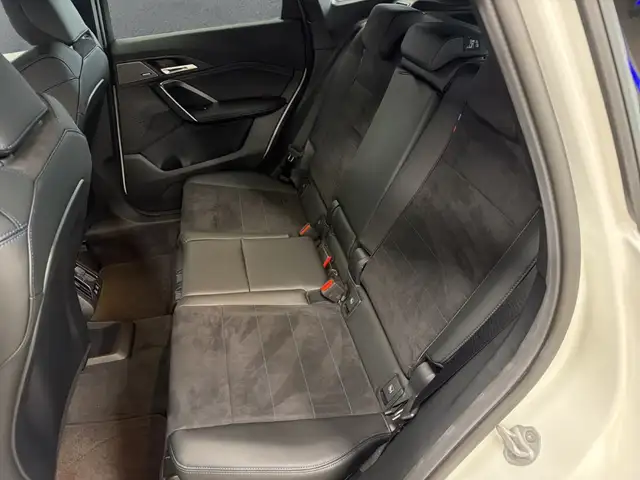BMW X1 view 13