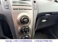 Toyota Yaris 1.0i Basis/TÜV 11.2025/Allwetter/ALU/AUX Weiß - thumbnail 18