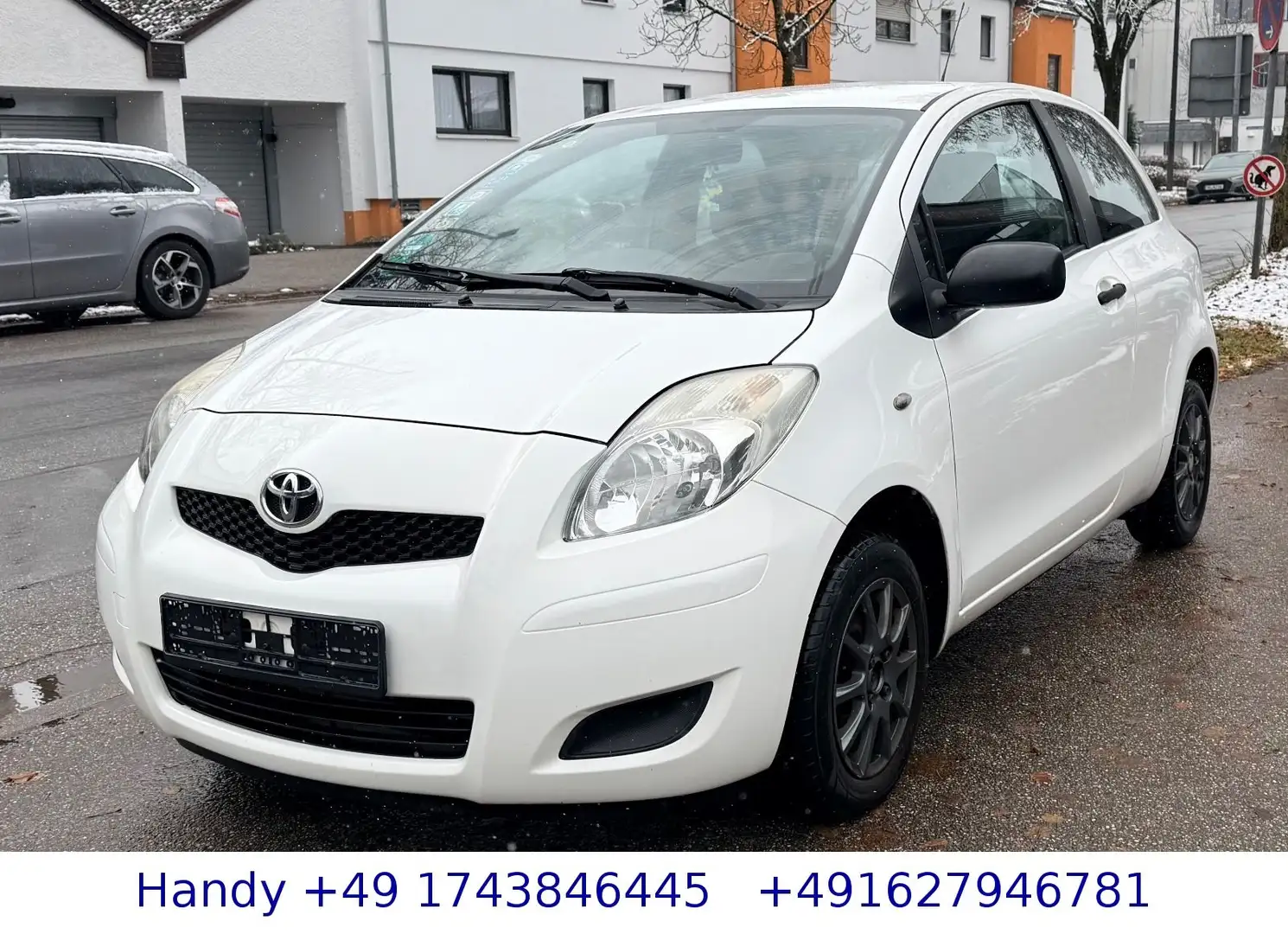 Toyota Yaris 1.0i Basis/TÜV 11.2025/Allwetter/ALU/AUX Weiß - 1