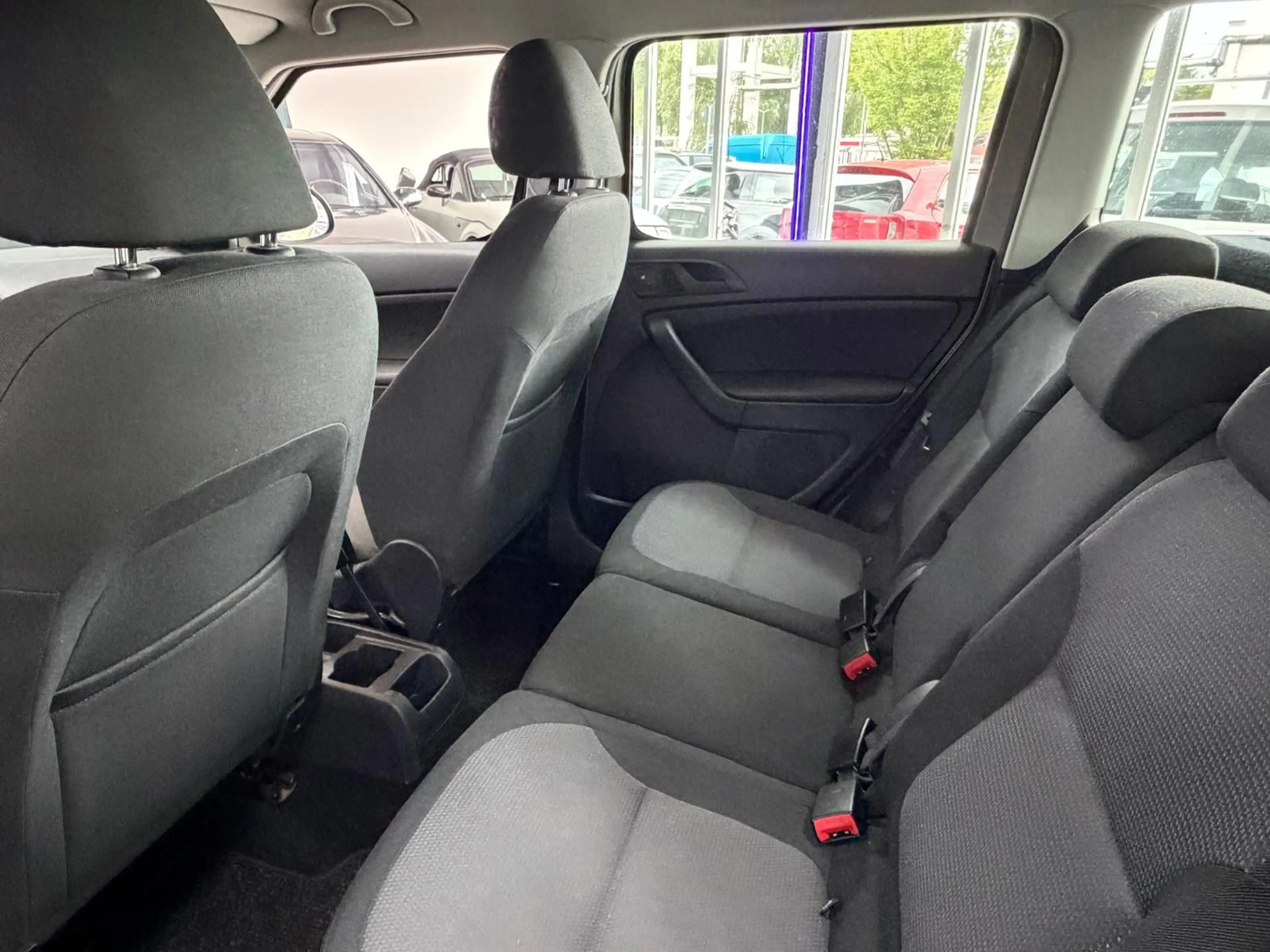 Skoda Yeti Active Plus Edition -1. Hand — photo 5