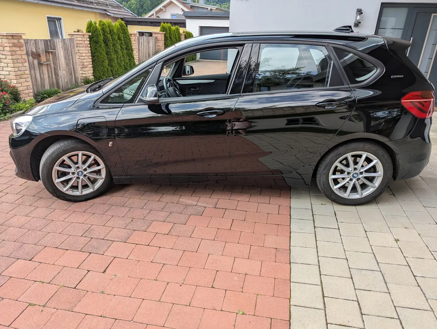 BMW 225 2er Active Tourer Plug-In-Hybrid 225xe iPerformanc Negro - 2