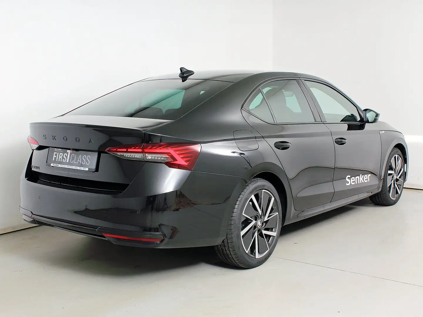Skoda Octavia Sportline TDI DSG Noir - 2