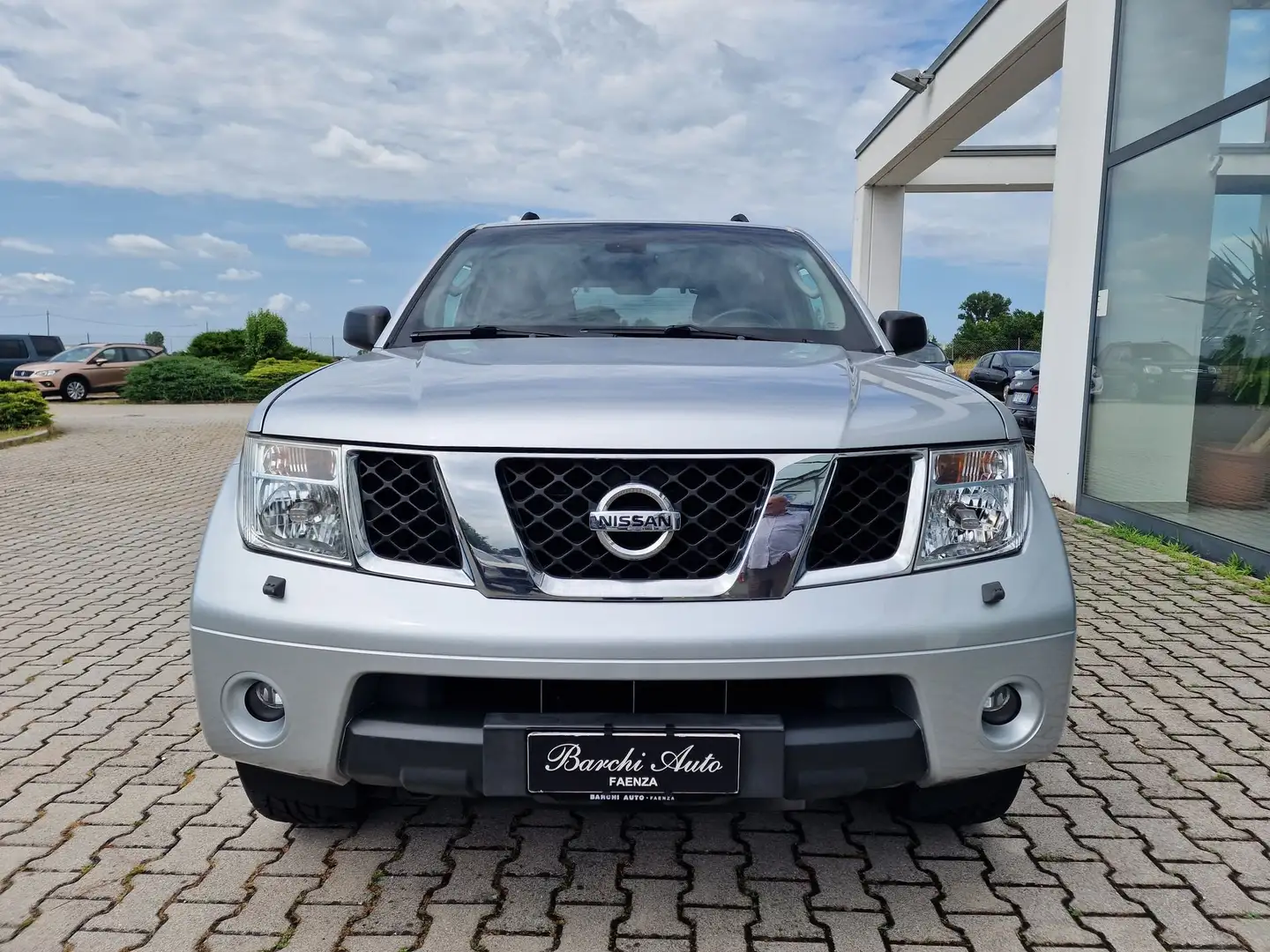 Nissan Pathfinder 2.5 dCi 4x4+gancio traino+7 posti Argent - 1