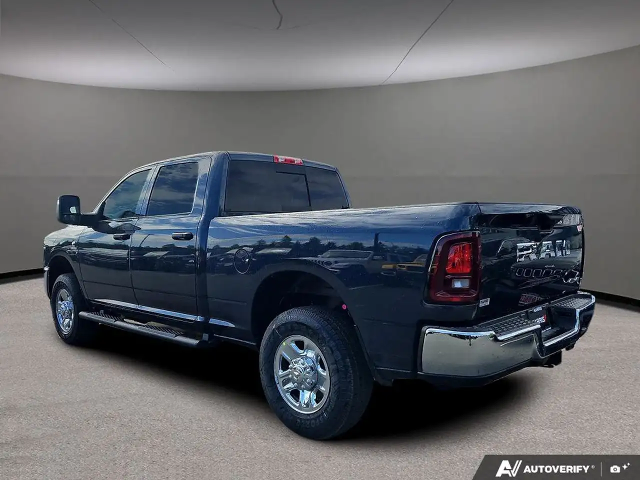 RAM 3500 снимка RAM 3500