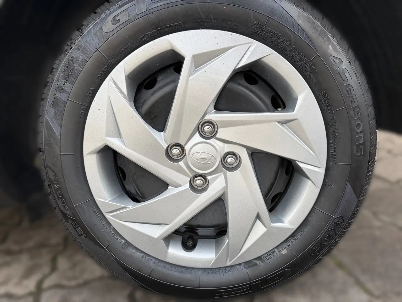 Hyundai Bayon 1.0 T-GDI Select Klima+PDC+Navi+Kamera+ZV+, миниатюра 6