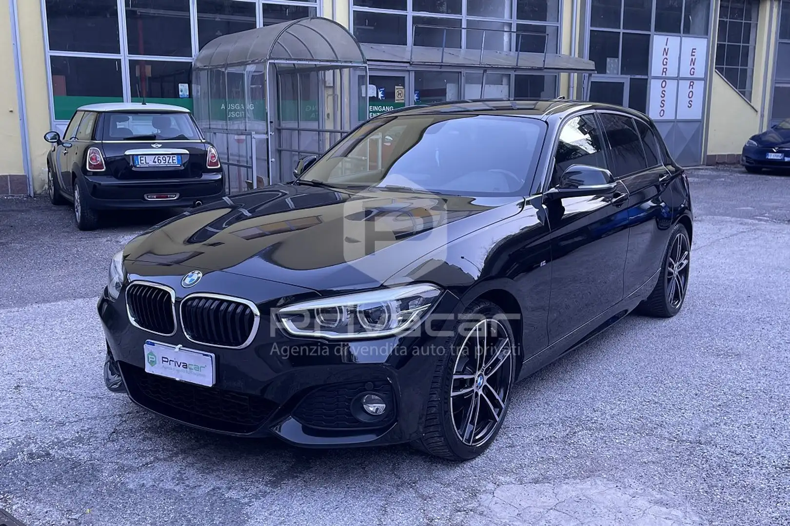 BMW 120 120d xDrive 5p. Msport Black - 1