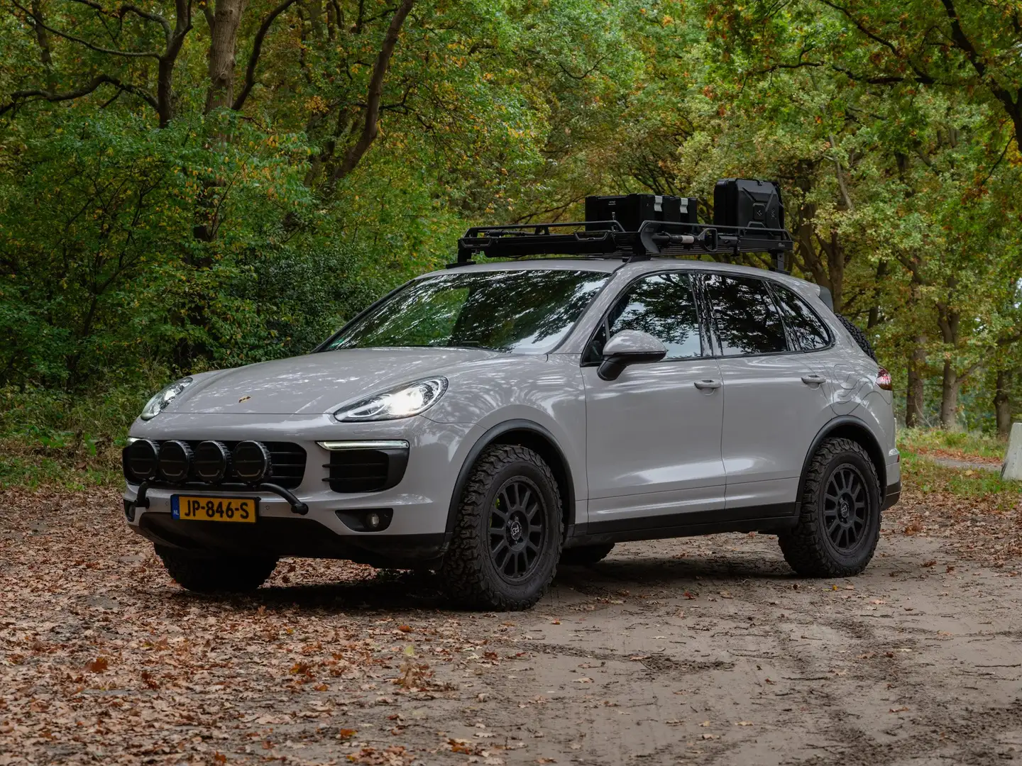Porsche Cayenne 3.0 S E-Hybrid | luchtver | panoram | trekhaak Beige - 1