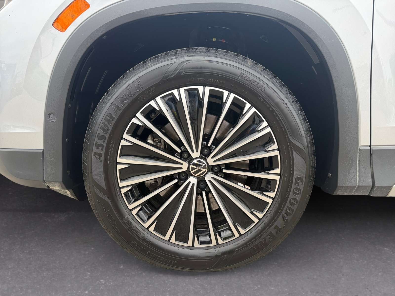 used 2026 Volkswagen Tiguan car, priced at $37,905
