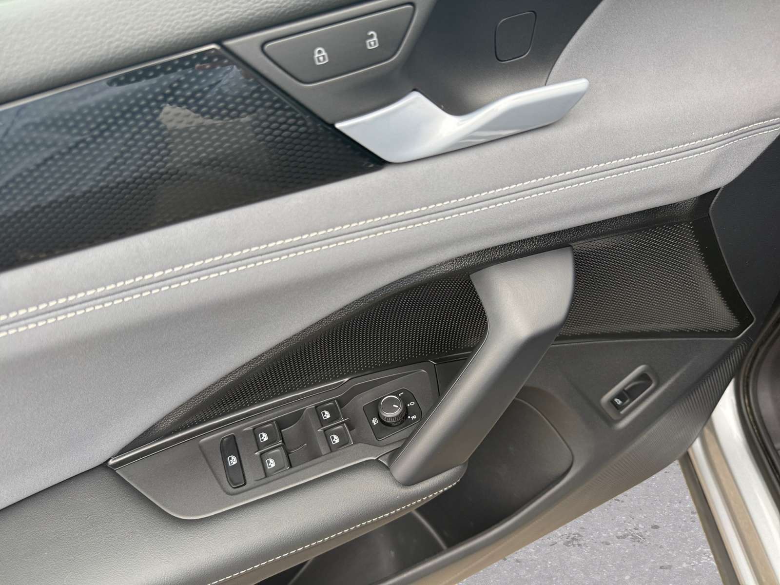 used 2026 Volkswagen Tiguan car, priced at $37,905