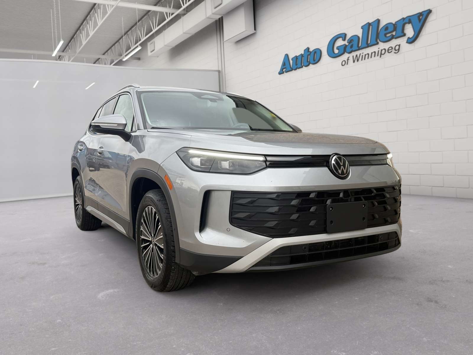 used 2026 Volkswagen Tiguan car, priced at $37,905