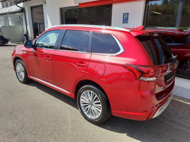 Mitsubishi Outlander PHEV Plus Spirit 4WD