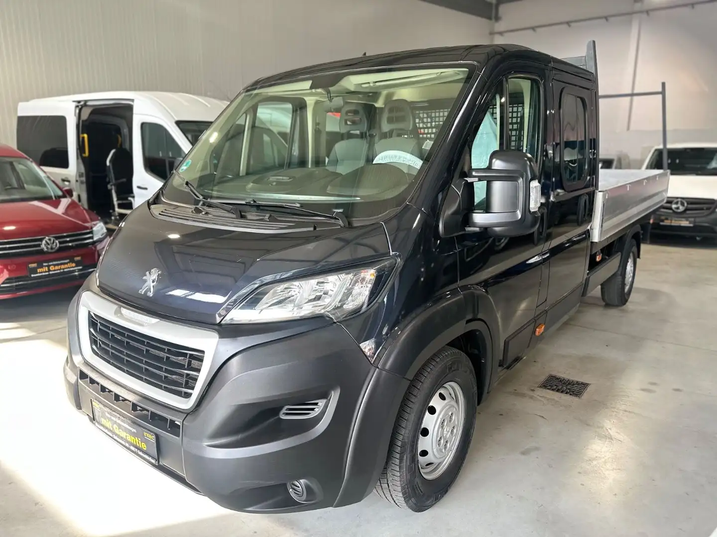 Peugeot Boxer MAXI Pritsche Doka. 435 L4 BlueH 130*KLIMA Grau - 2
