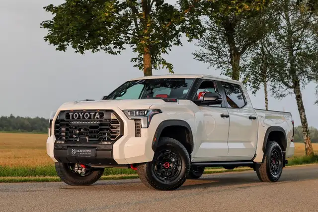 Toyota Tundra Crew Max | TRD Pro