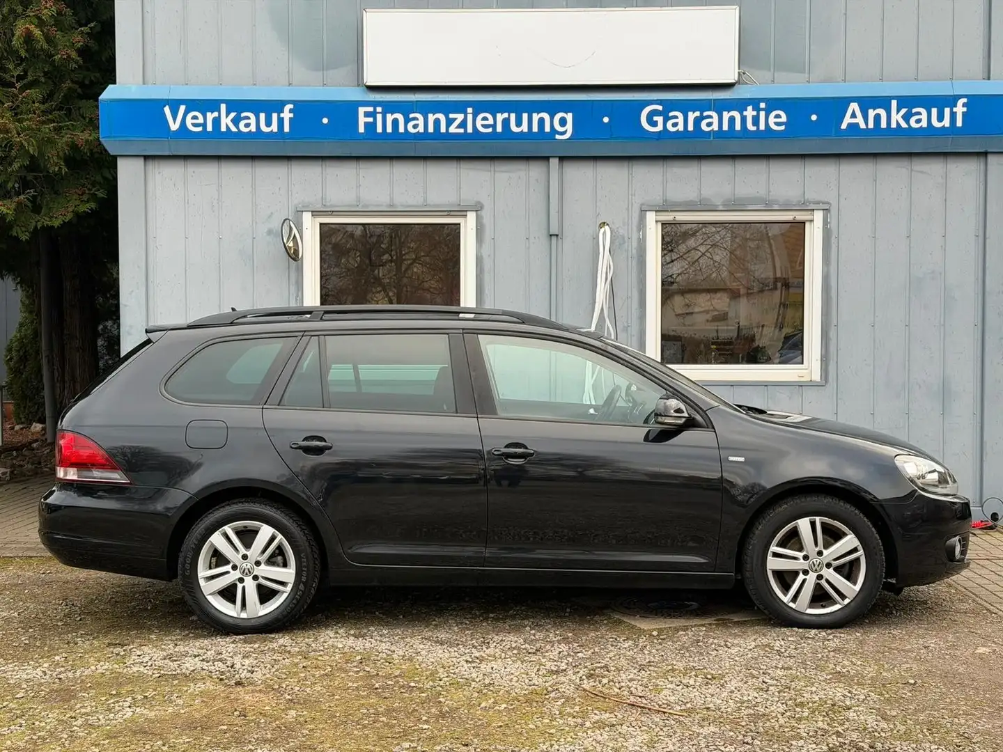 Volkswagen Golf VI Variant 1.6 TDI Match*TÜV neu*PDC*SHZ Schwarz - 2