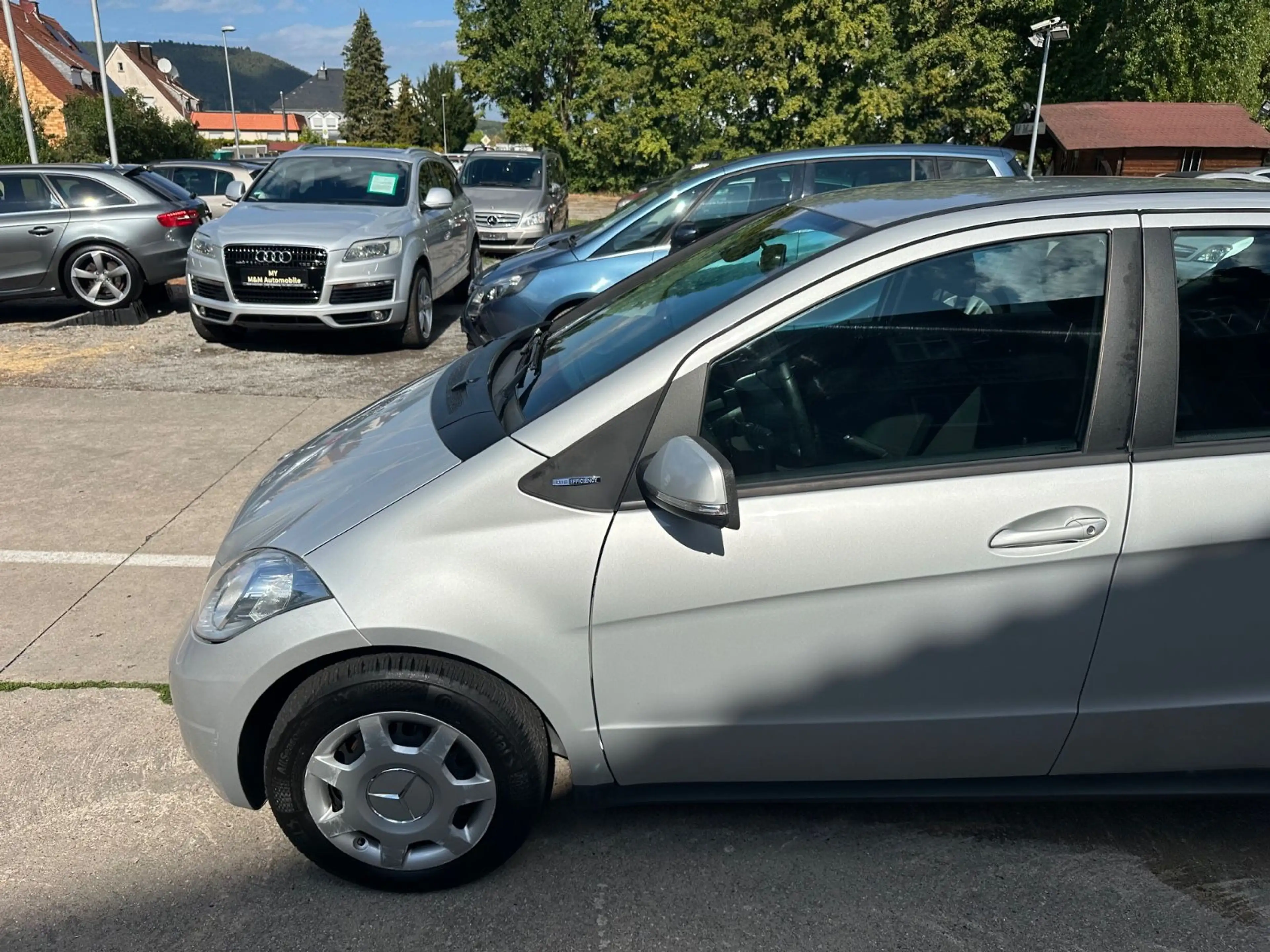 Mercedes-Benz A 180 5-türig/Sitzheizung/Klimaautomatik/2.Hand. — photo 11