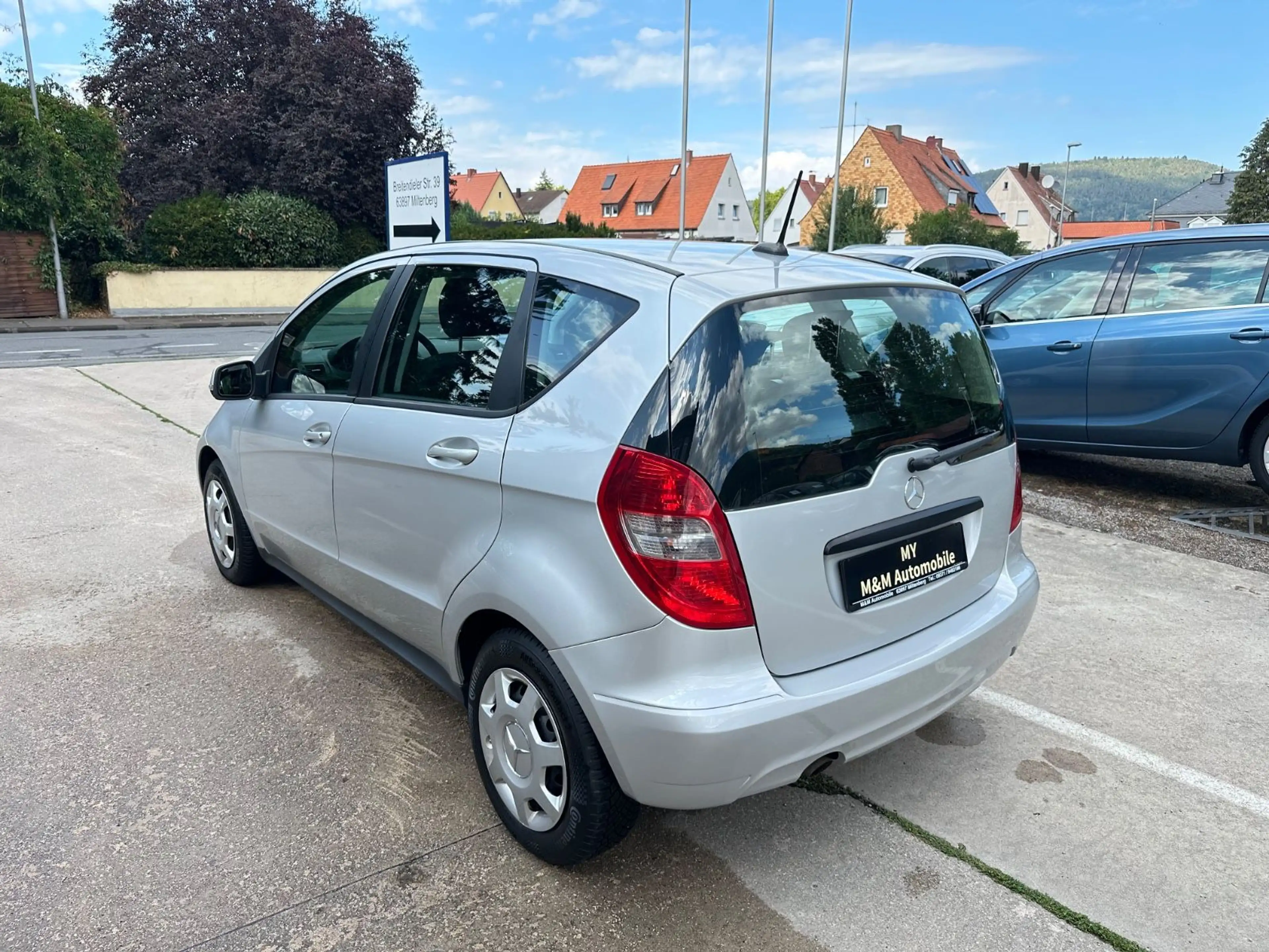 Mercedes-Benz A 180 5-türig/Sitzheizung/Klimaautomatik/2.Hand. — photo 4