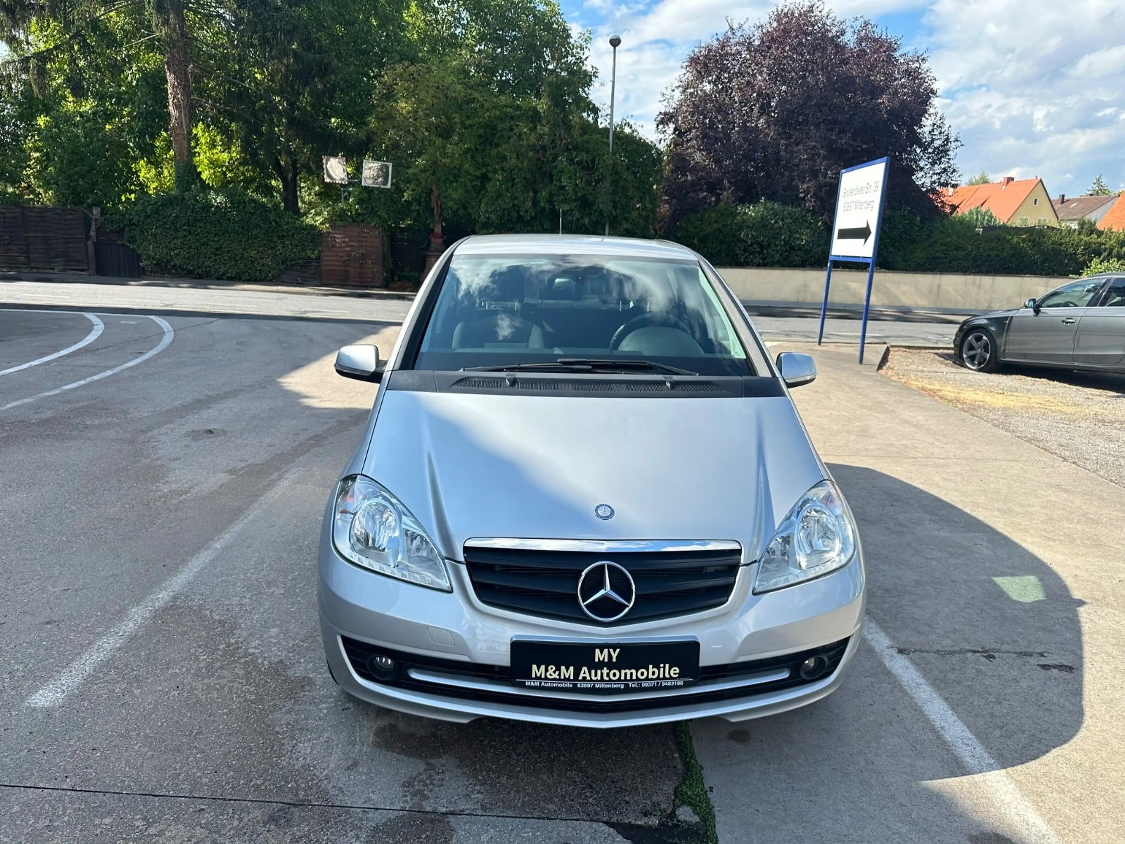 Mercedes-Benz A 180 5-türig/Sitzheizung/Klimaautomatik/2.Hand. — photo 9