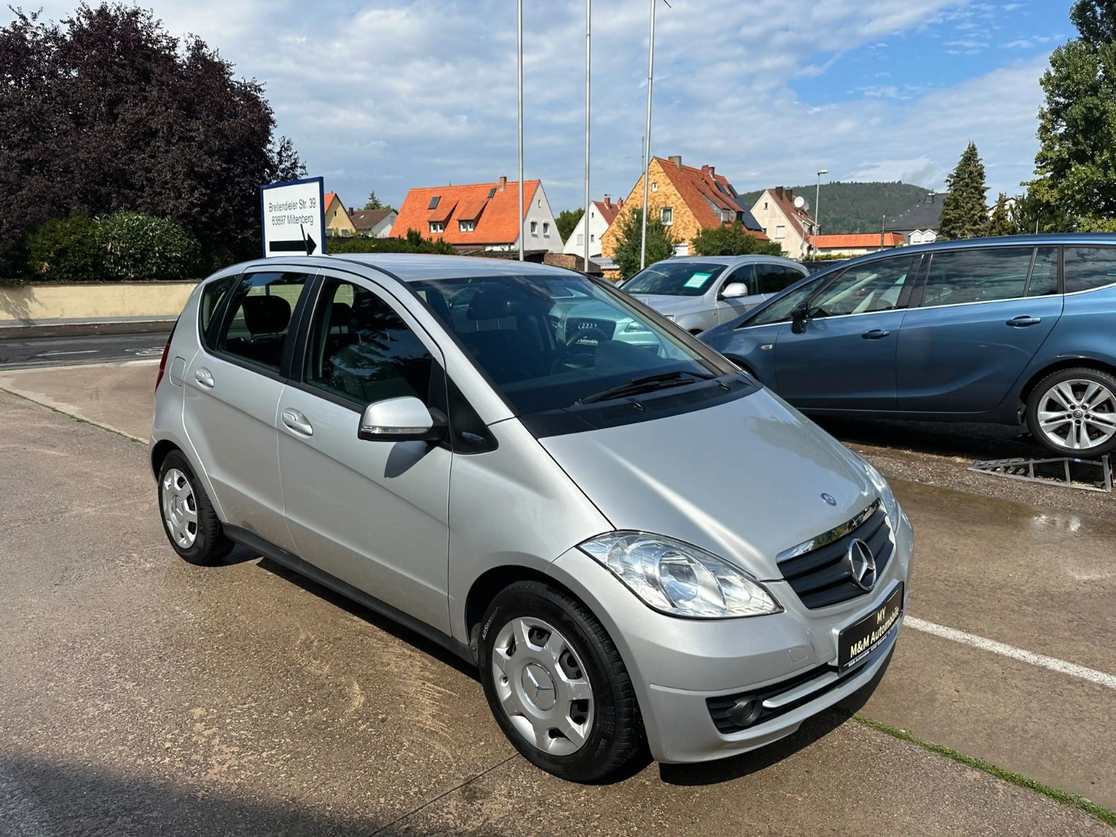 Mercedes-Benz A 180 5-türig/Sitzheizung/Klimaautomatik/2.Hand. — photo 7