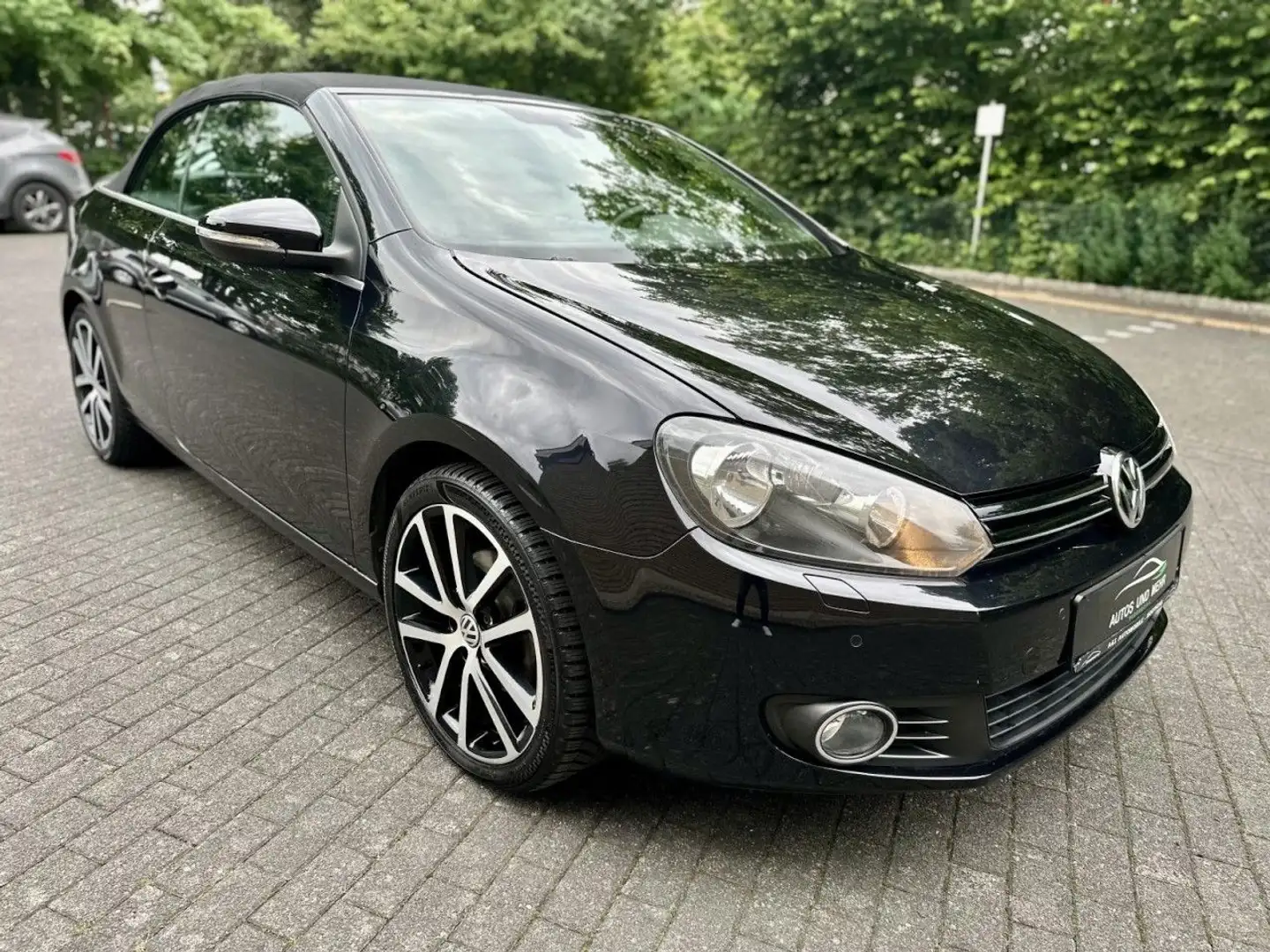Volkswagen Golf VI Cabriolet Basis BMT Klima Navi Schwarz - 2