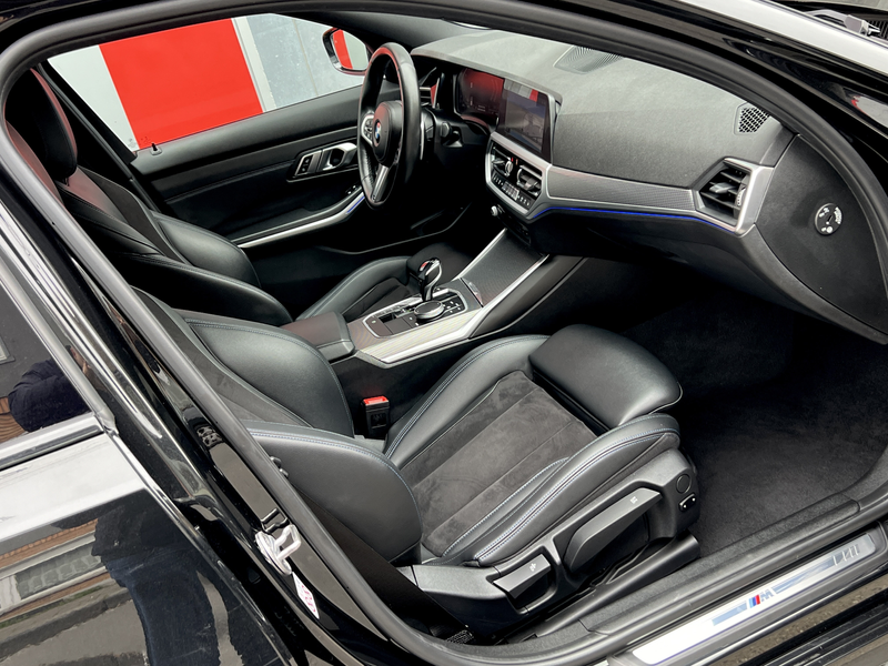 BMW 318 iA Pack //M Performance✅GARANTIE 1an✅Toit Ouvrant — photo 12