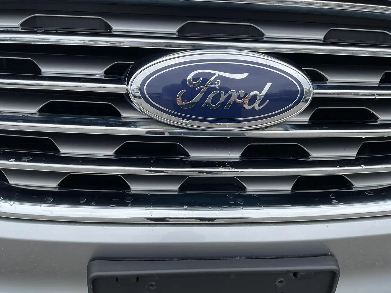 Ford Edge снимка Ford Edge