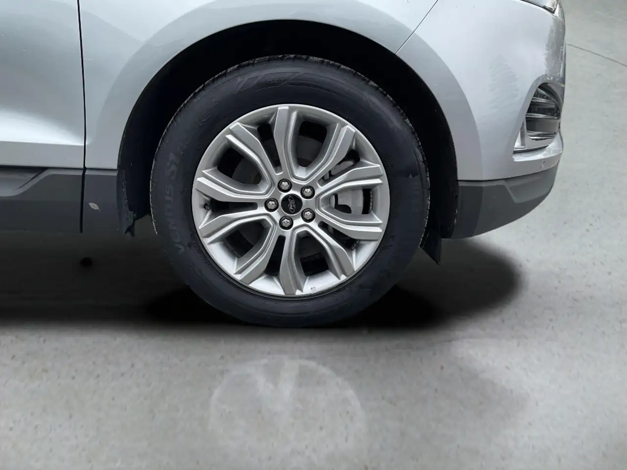 Ford Edge снимка Ford Edge