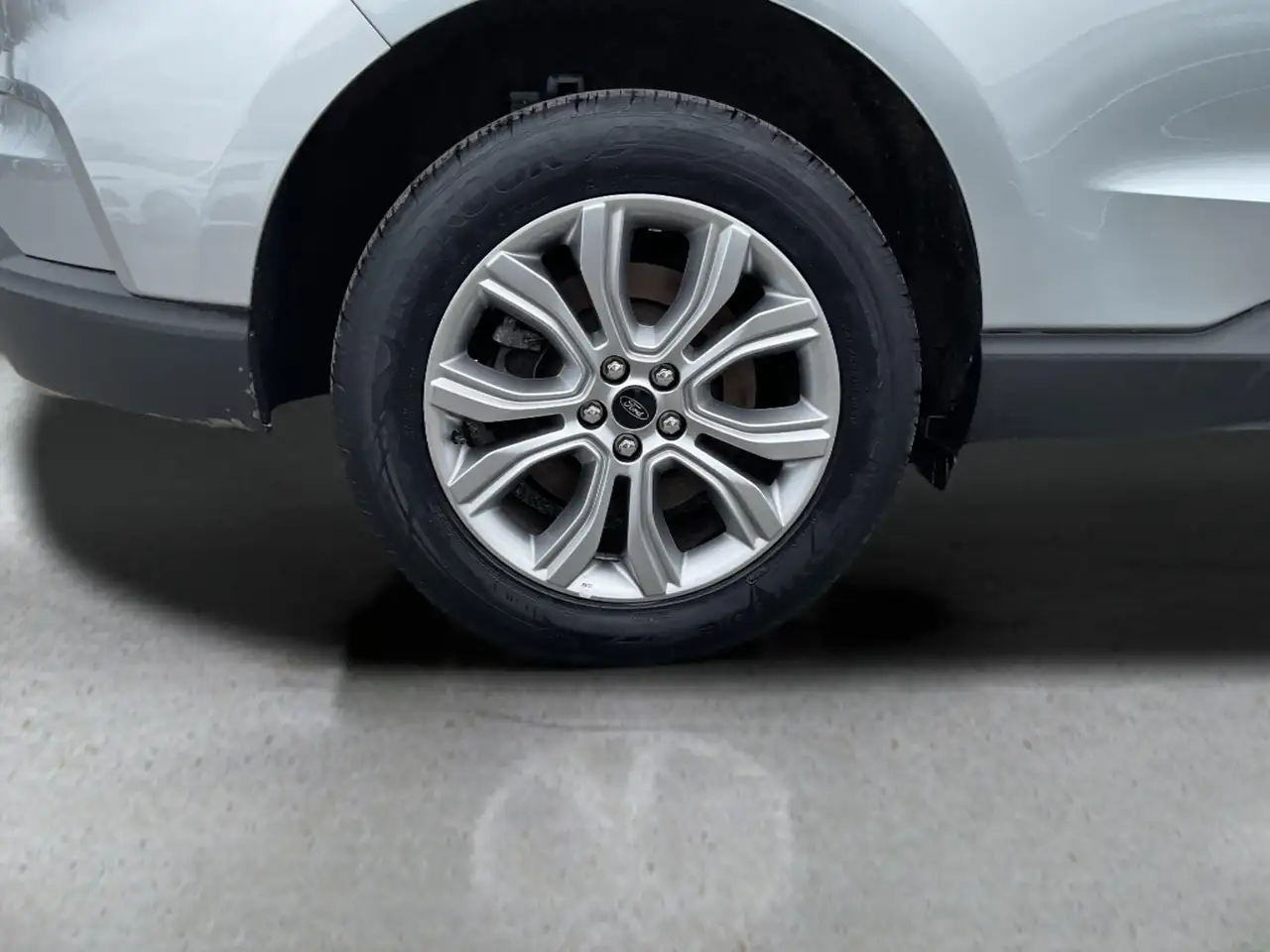 Ford Edge снимка Ford Edge