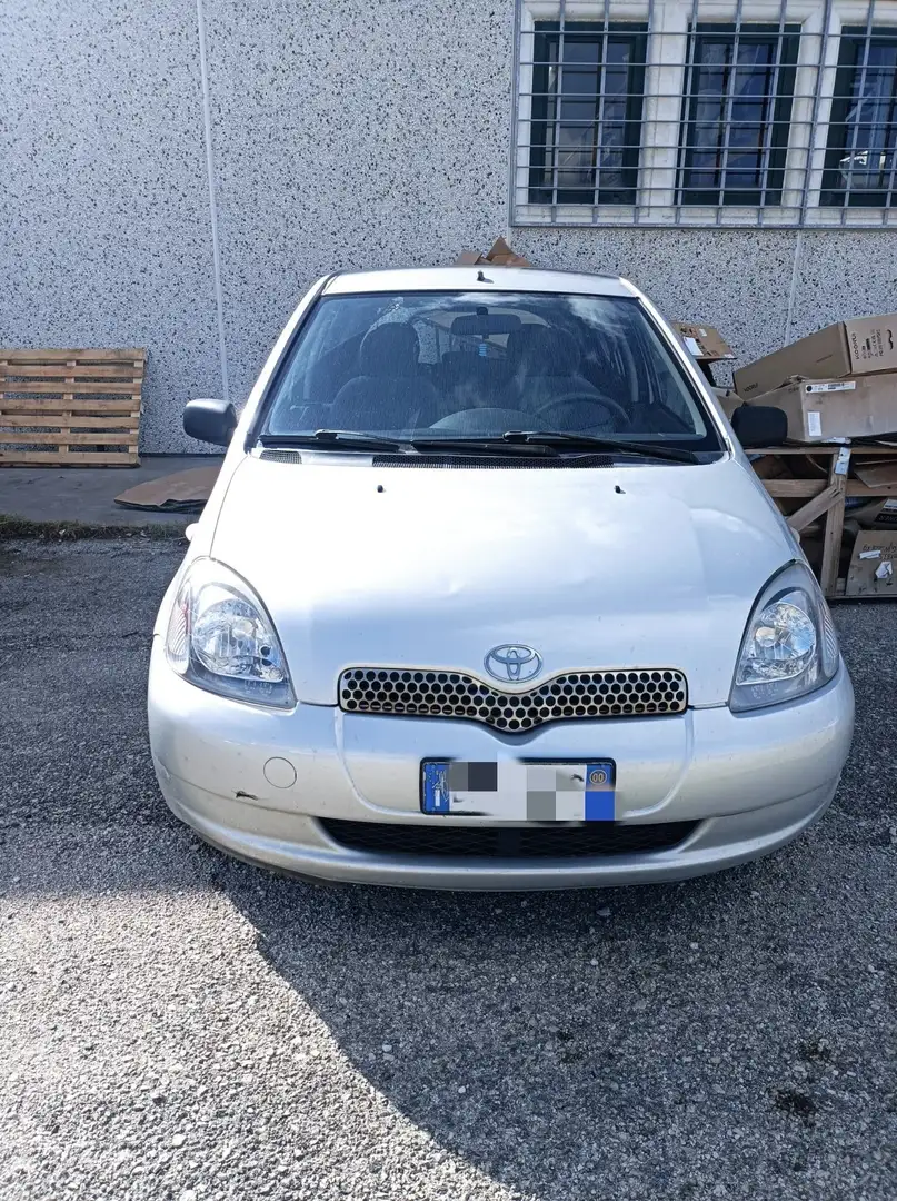 Toyota Yaris 5p 1.0 Sol - 1