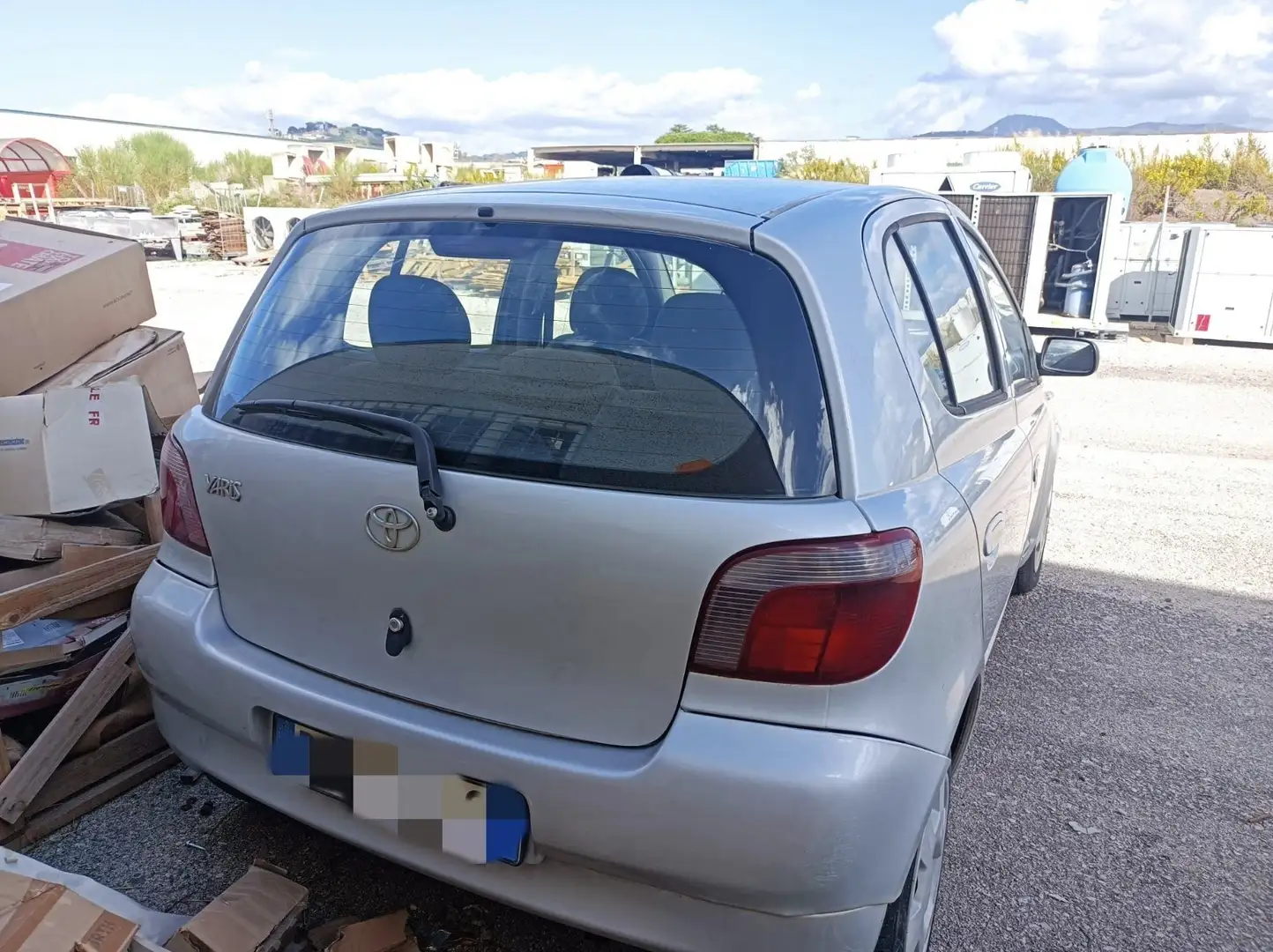 Toyota Yaris 5p 1.0 Sol - 2