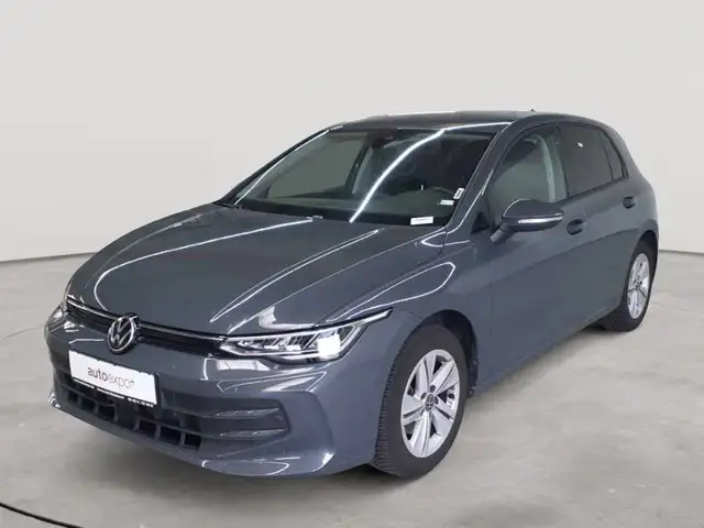 Volkswagen Golf view 2