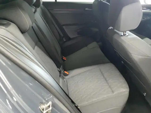 Volkswagen Golf view 15