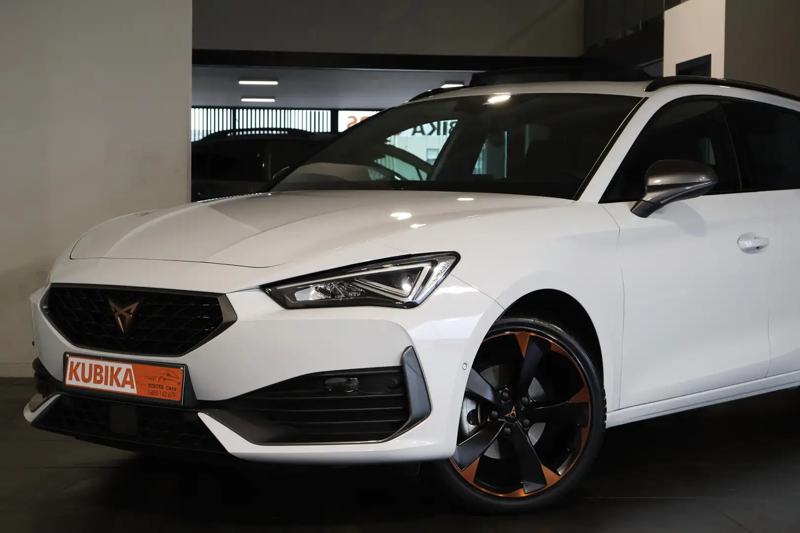 CUPRA Leon SP 1.5 e-Hybrid PANO Cam DodeH ACC LijnA Garantie Wit - 2
